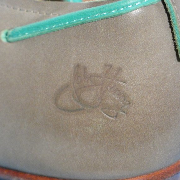 9- John Fluevog Mile End open-sided Kiltie Grey Leather Shoes 8 - Picture 4 of 11